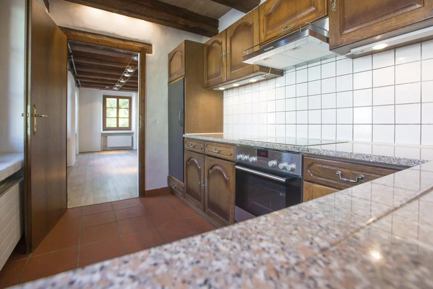 Charmante appartement 3 pièces avec beaucoup de caractère - Photo 3 sur 10