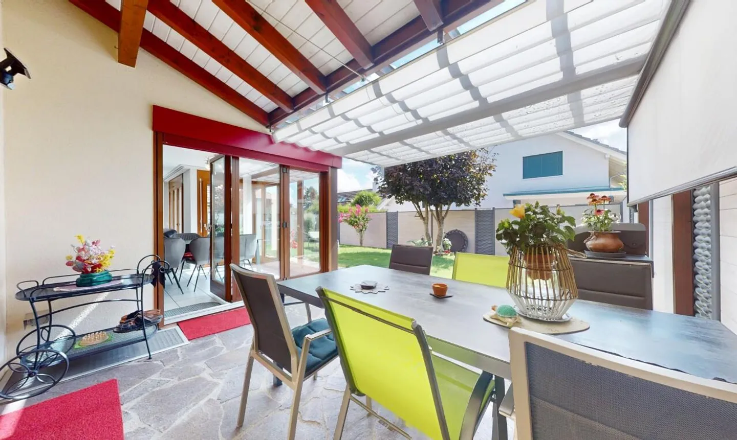 Maison individuelle bien entretenue avec jardin, cheminée et garage - Photo 8 sur 11