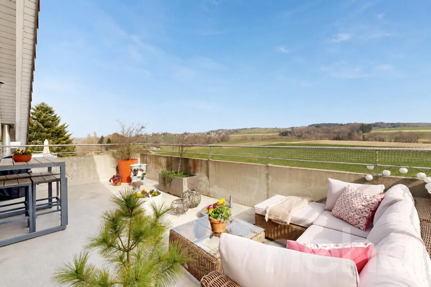Penthouse spacieux avec terrasse - Photo 1 sur 12