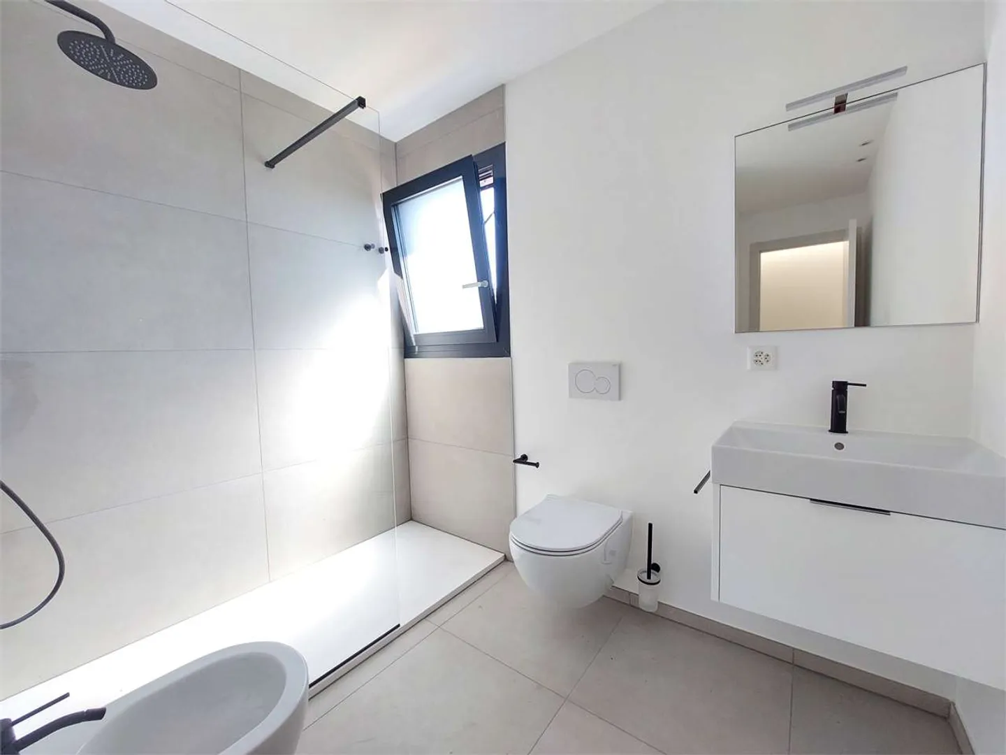 Locarno, appartement moderne de 2,5 pièces près de la vieille ville - Photo 7 sur 9