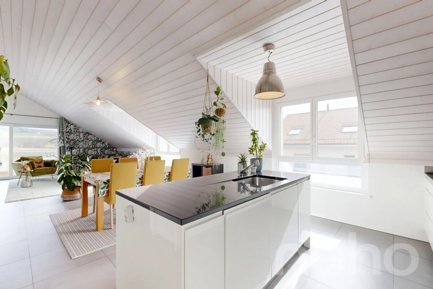 Penthouse spacieux avec terrasse - Photo 5 sur 12