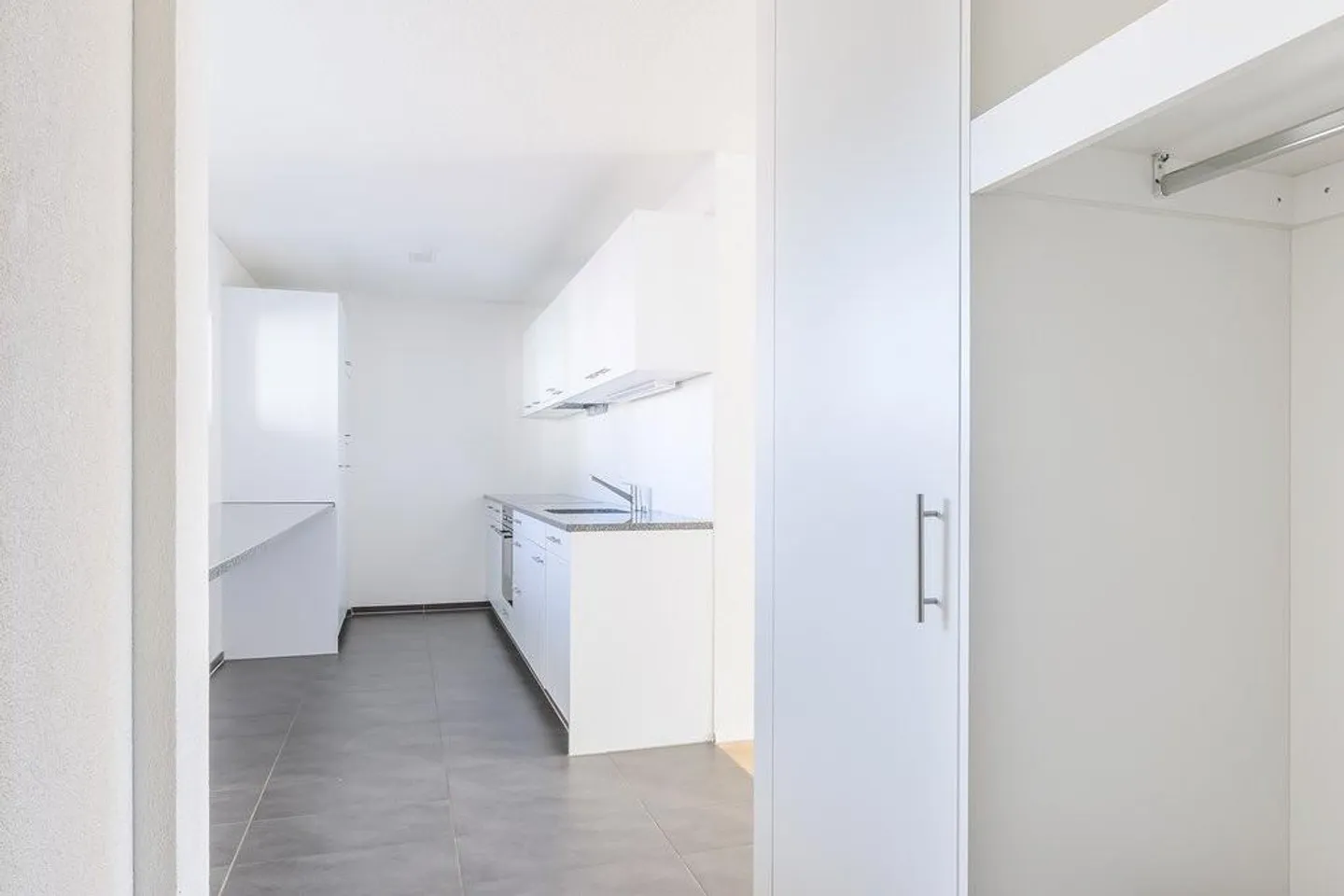 Beautiful 4.5-room apartment with large balcony - Photo 3 of 11