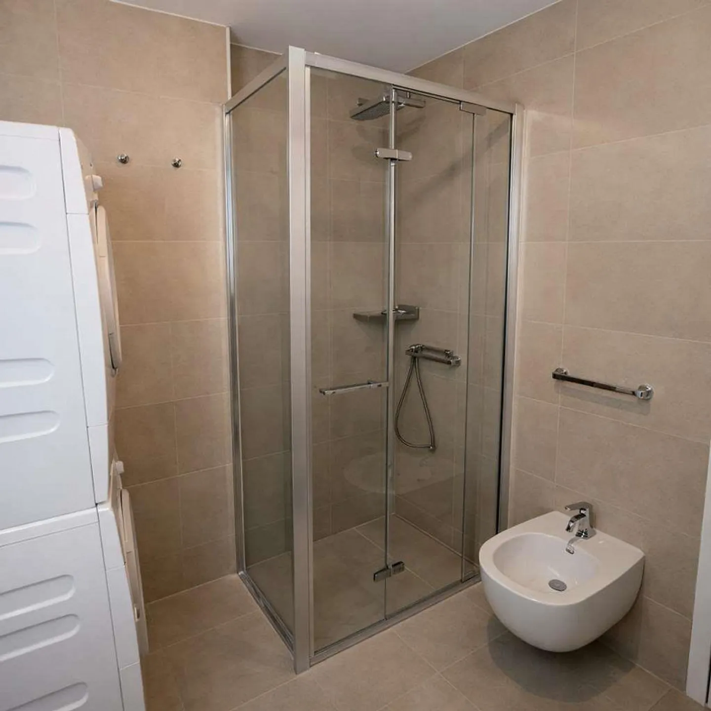 Paradiso - Appartamento moderno 1.5 stanze con mobili e parcheggio | Prima locazione - Foto 13 di 13
