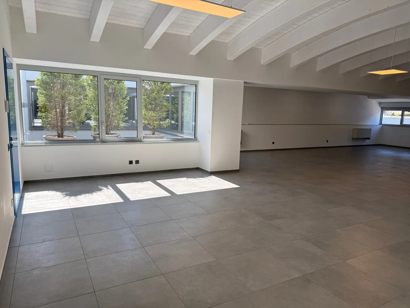 Modern 104 sqm Office at the new BEDART Center in Bedano - Photo 1 of 7