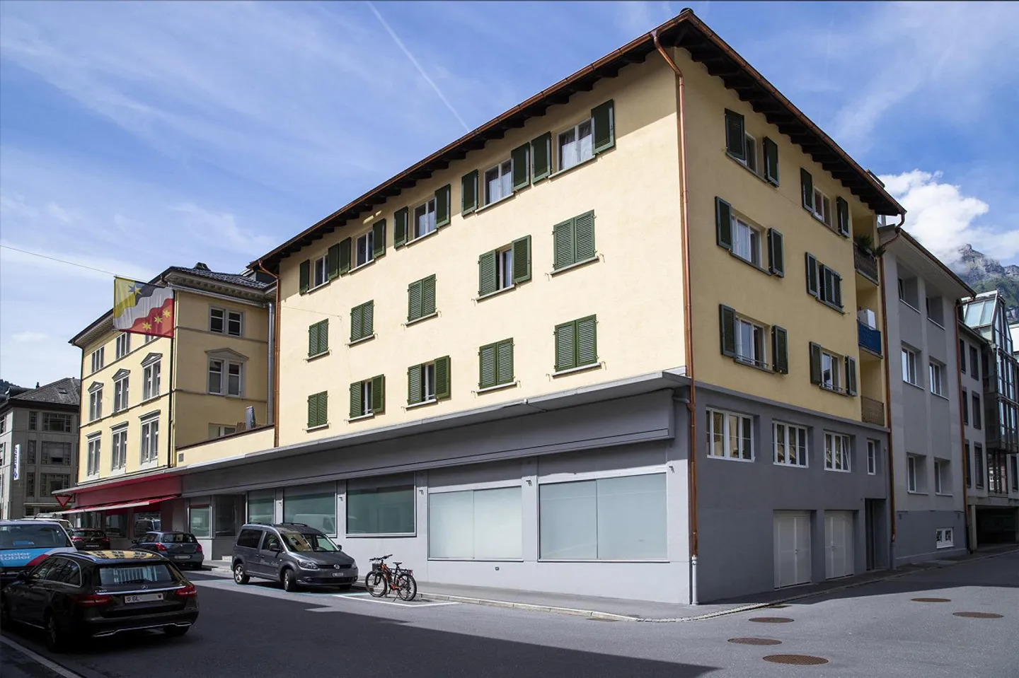 Charmante Wohnung in Glarus - Foto 1 von 10