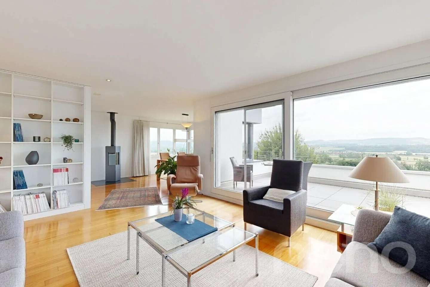 Well-maintained 6-room single-family house with a panoramic view in Uesslingen TG - Photo 5 of 12