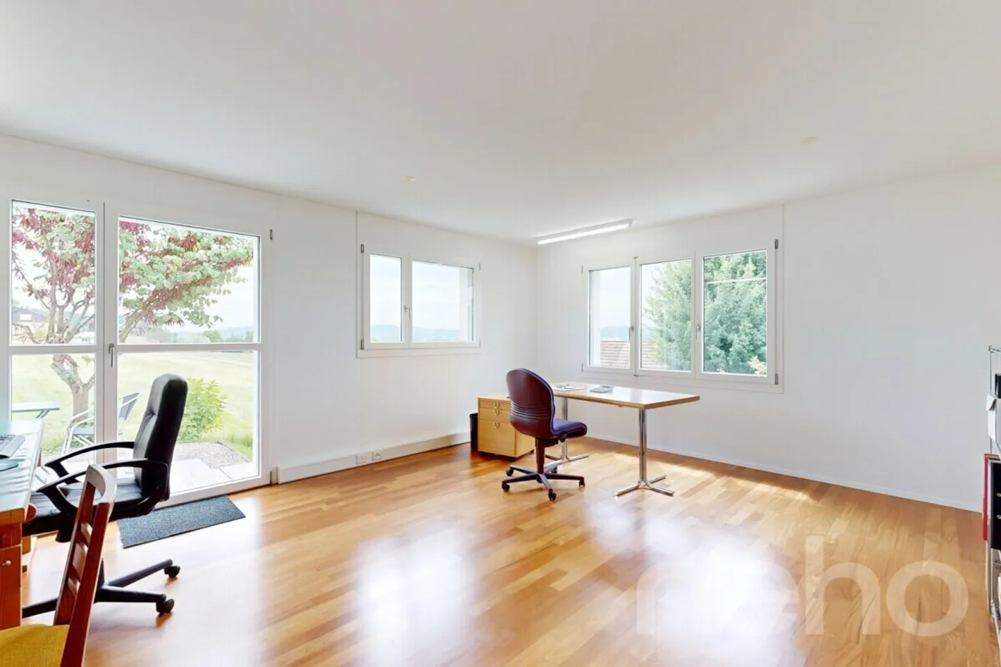 Well-maintained 6-room single-family house with a panoramic view in Uesslingen TG - Photo 8 of 12