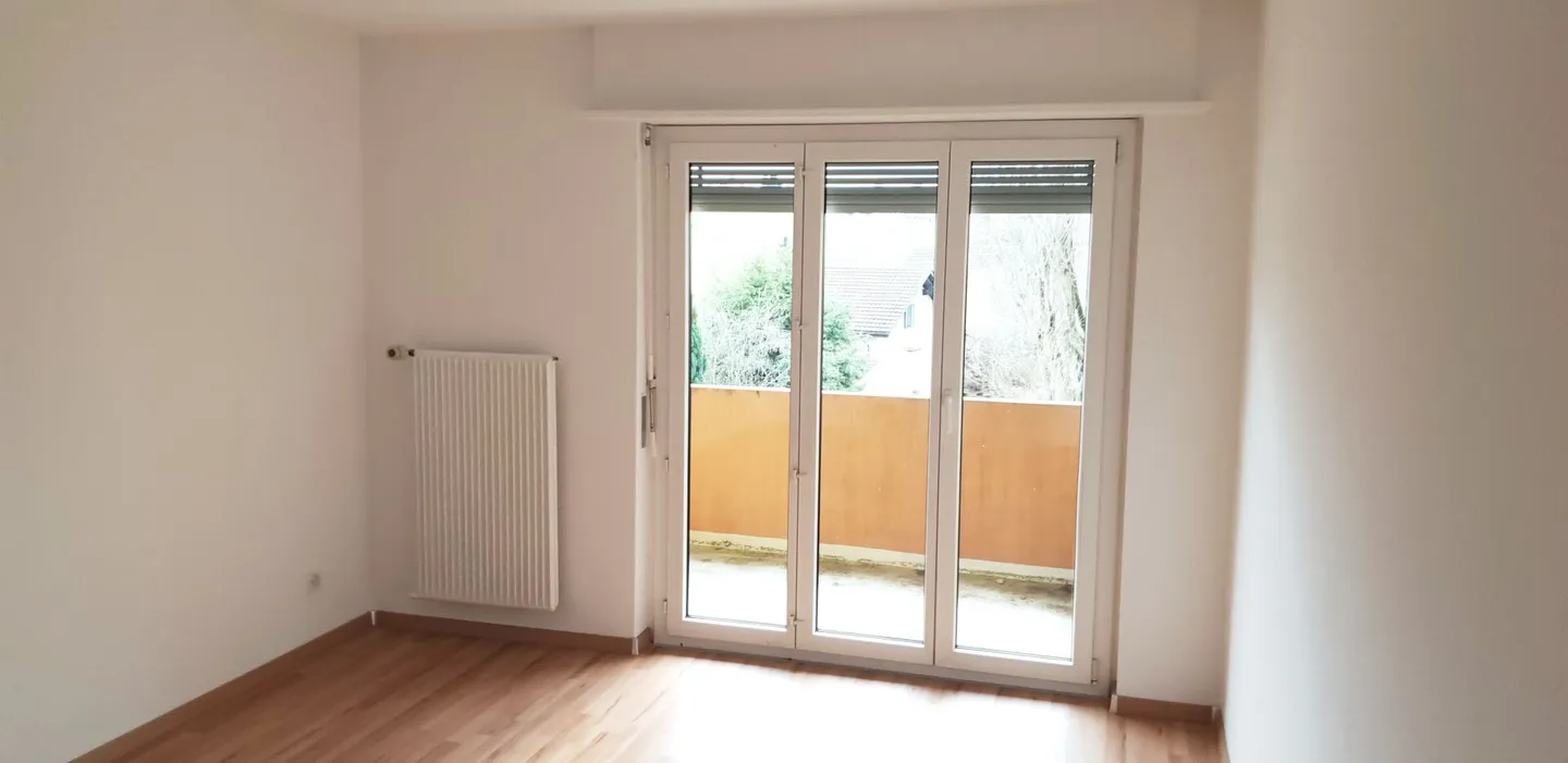 Geräumige Wohnung mit 2 Balkonen - Foto 5 von 9