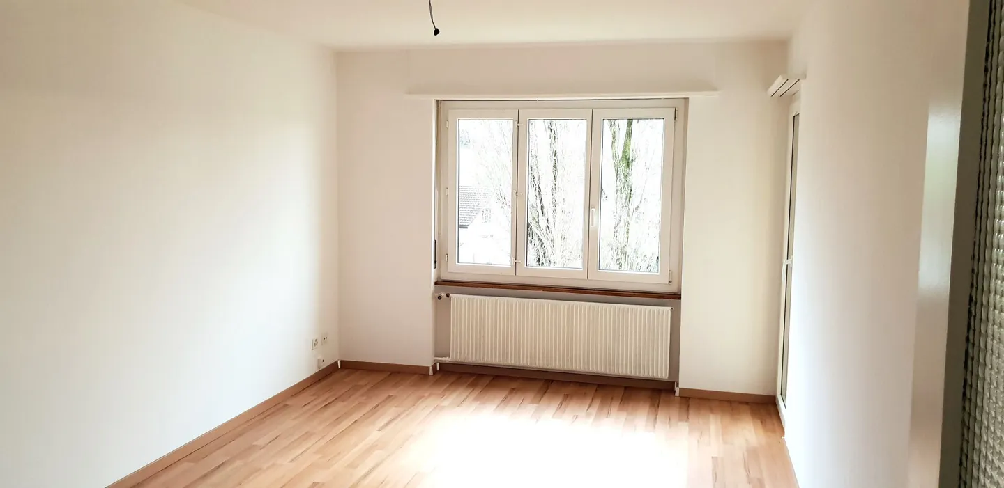 Geräumige Wohnung mit 2 Balkonen - Foto 7 von 9