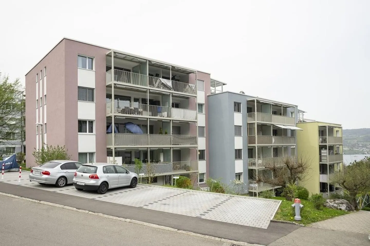Ici attend votre nouveau chez-vous - Photo 2 sur 10