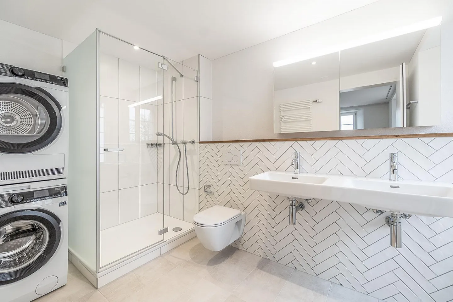 Contemporary living comfort combined with historical charm - Photo 1 of 13