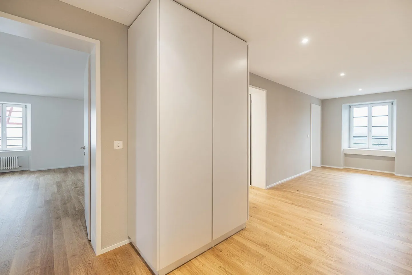 Contemporary living comfort combined with historical charm - Photo 4 of 13