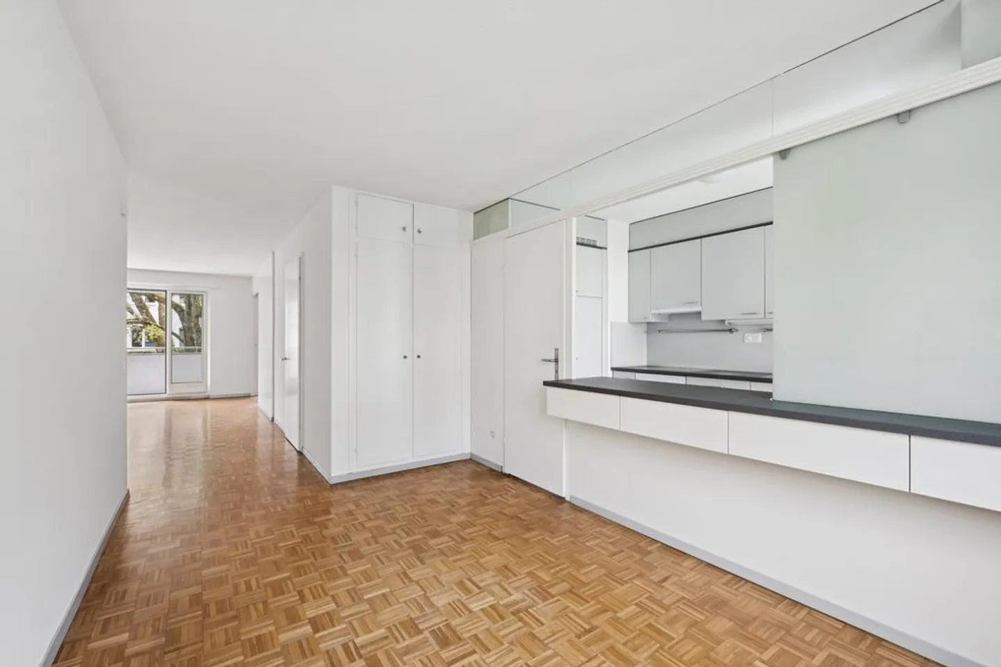 Appartement confortable de 2,5 pièces dans le quartier de Würzenbach - Photo 2 sur 10