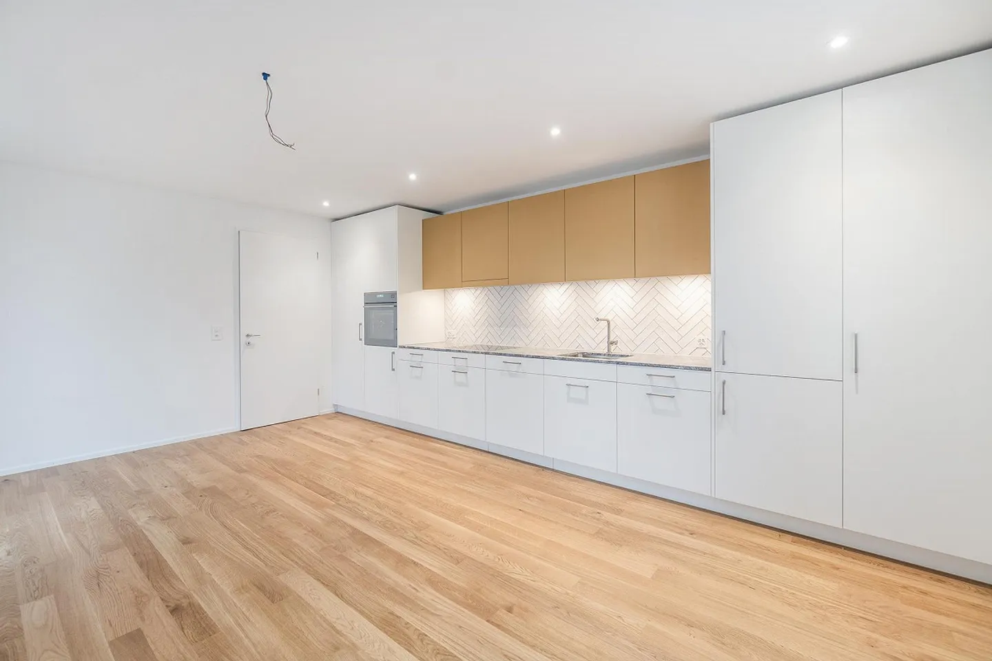 Contemporary living comfort combined with historical charm - Photo 6 of 13