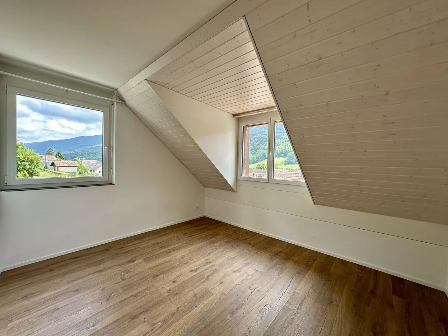 Nuovo attico di 4,5 stanze con vista sul verde A6 - Foto 6 di 12
