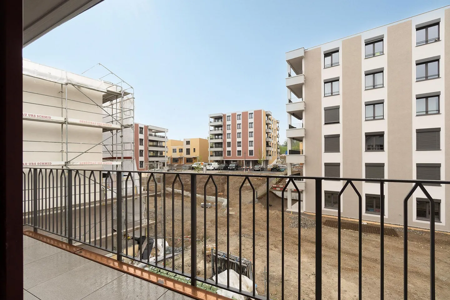 Contemporary living comfort combined with historical charm - Photo 7 of 13