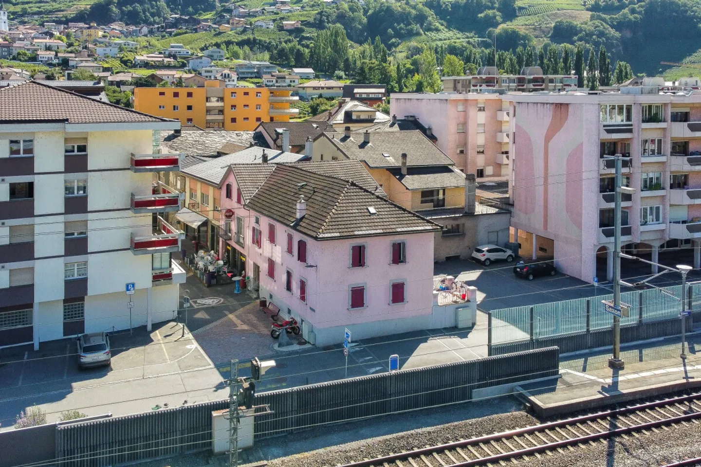 Liegenschaft mit hohem Potenzial - Zentrum von Saxon, gegenüber dem Ba - Foto 3 von 7