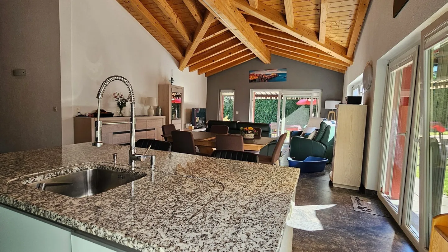 Wunderschöne individuelle Villa mit Pool - Foto 6 von 13