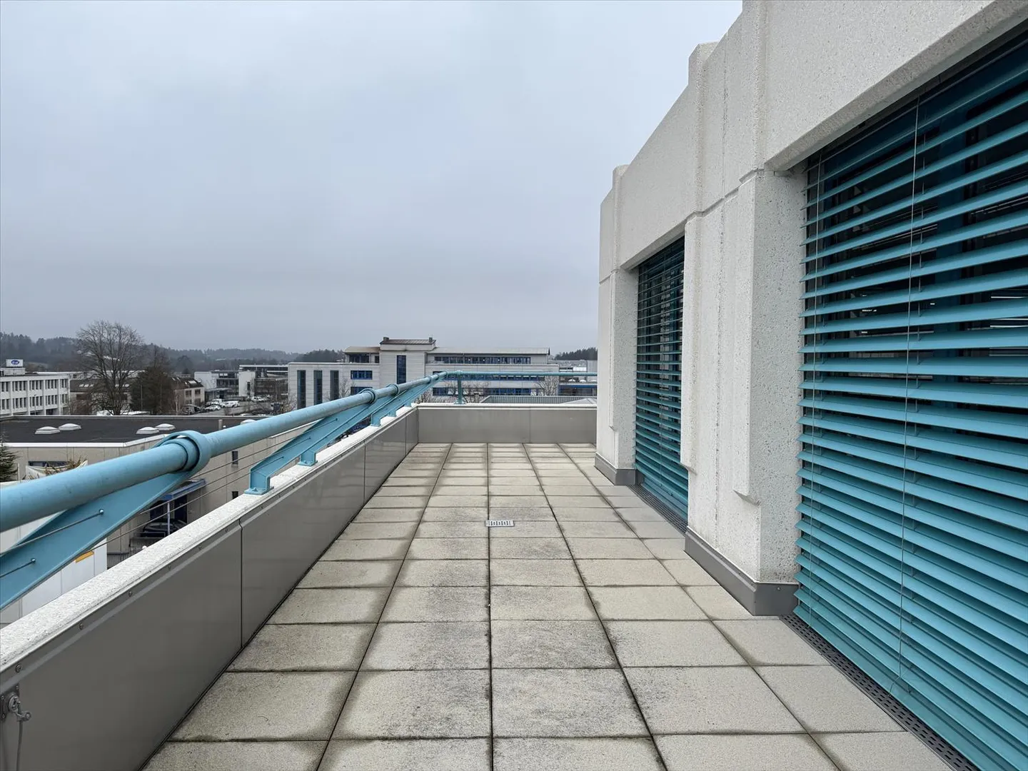 Uffici luminosi all'ultimo piano! - Foto 6 di 7