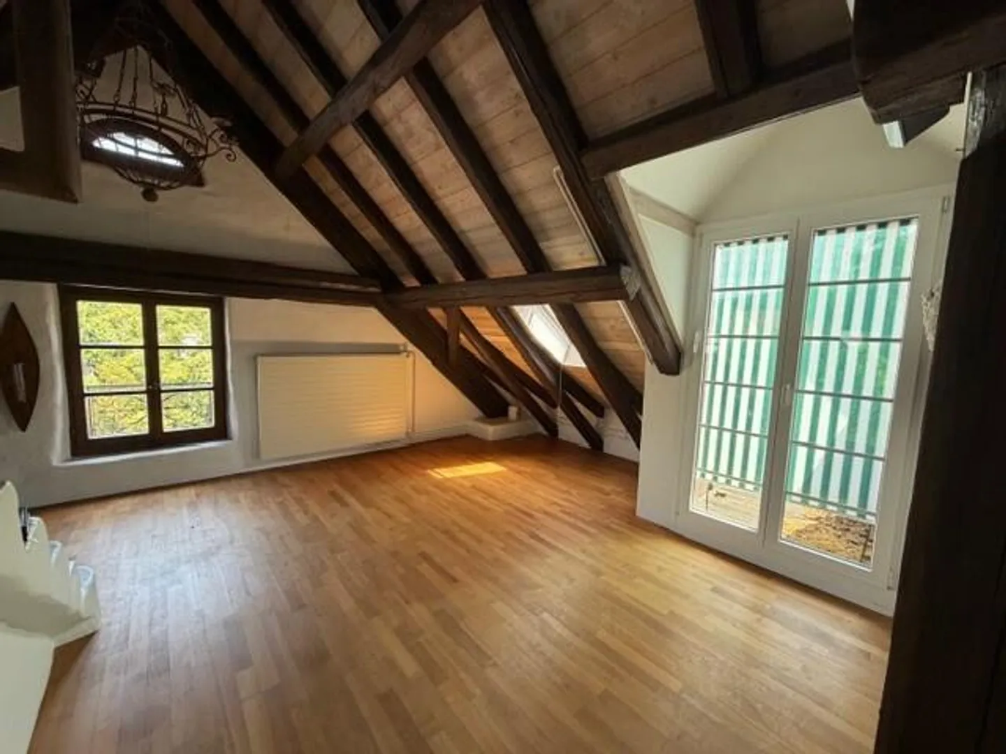 Appartement loft élégant avec galerie et charme rétro - Photo 4 sur 6