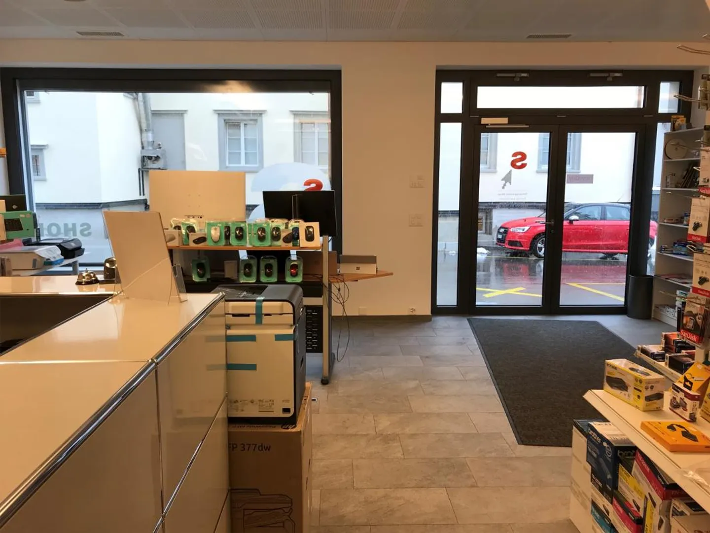 100 m2 Office - Photo 4 of 9