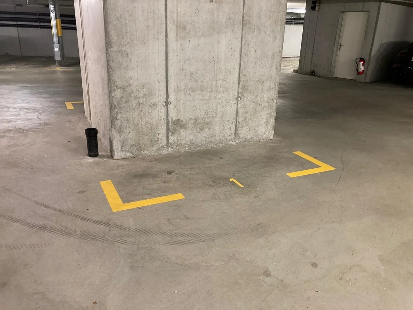 Überdachter Parkplatz mieten - Foto 2 von 3