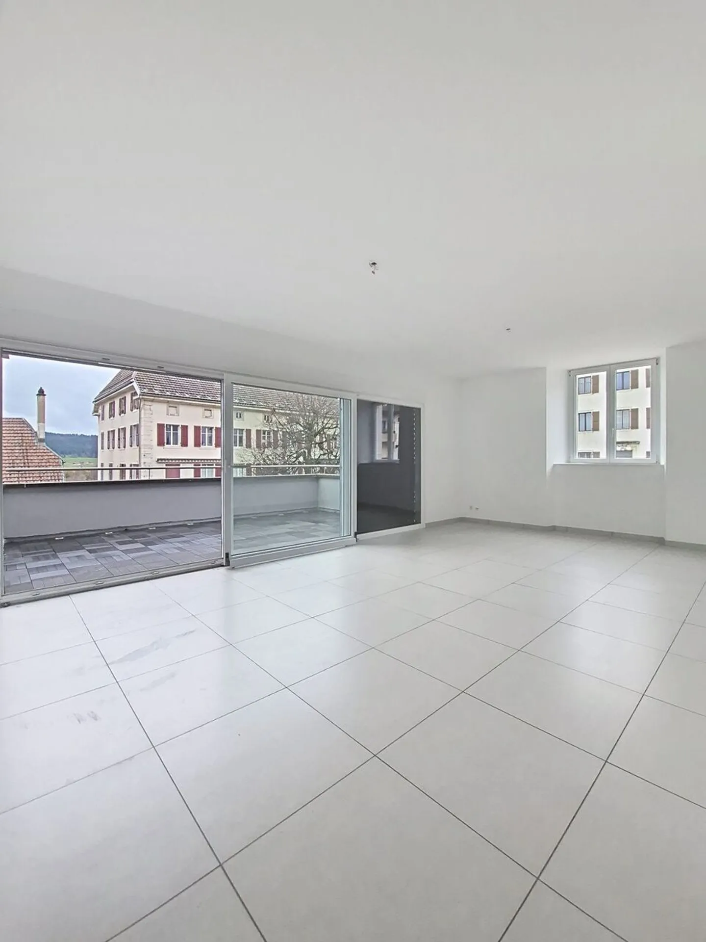 Apartment for sale - Photo 3 of 11