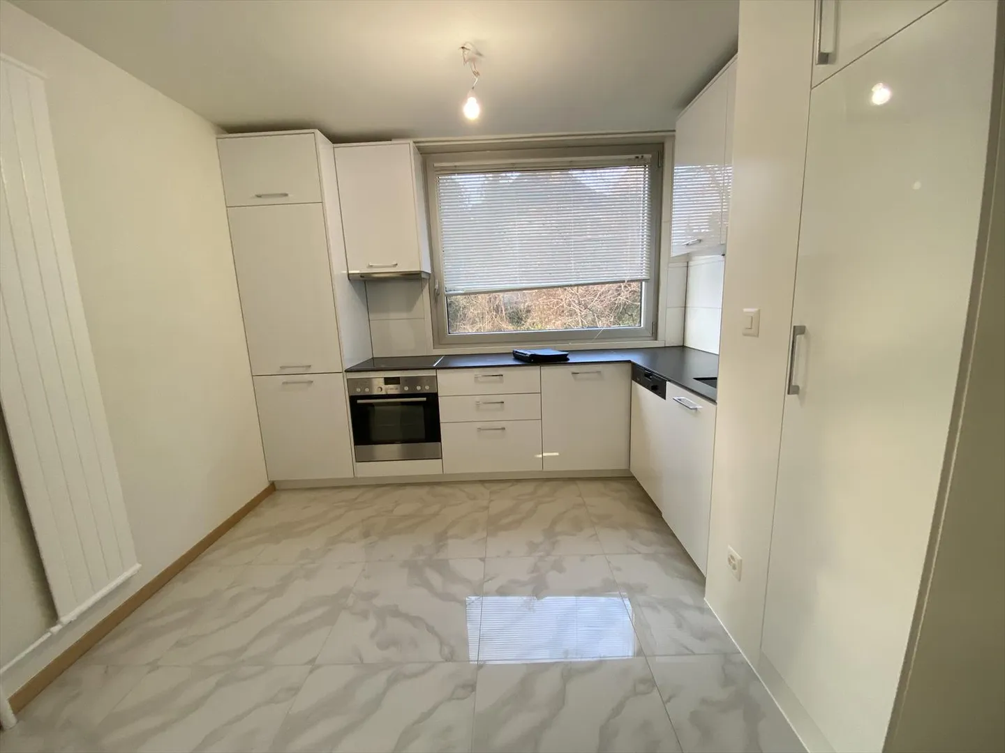 Magnifique appartement de 3.0 pièces près du lac à Neuchâtel - Photo 2 sur 5