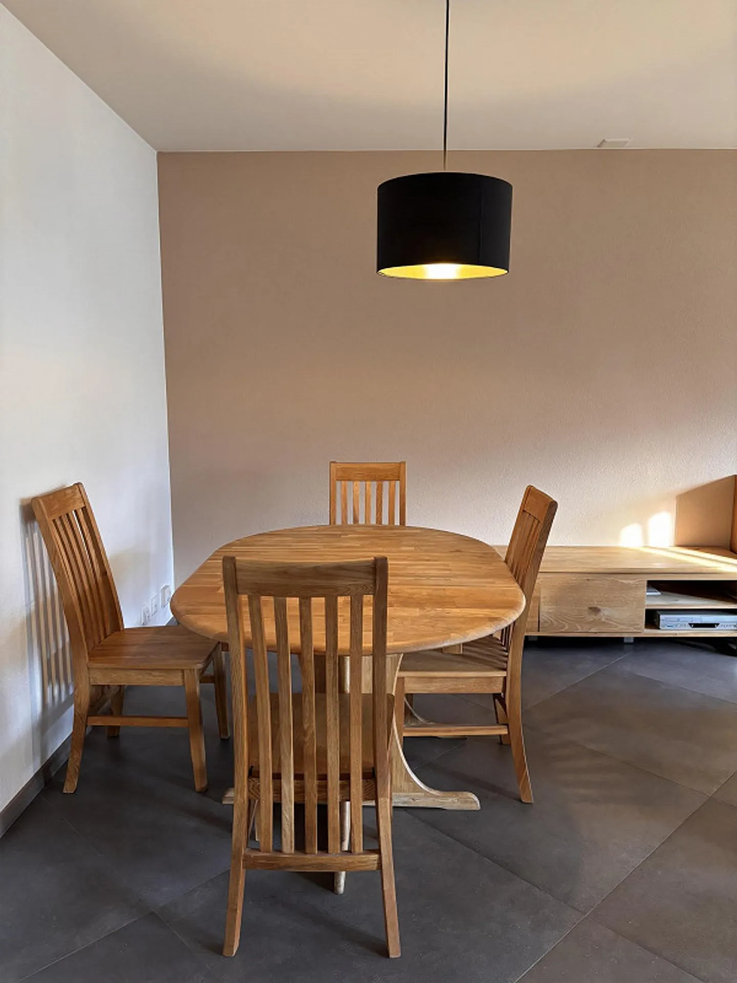 APPARTAMENTO ARREDATO 2.5 STANZE DA RIPRENDERE - RUE DE LAUSANNE 146, SION - Foto 7 di 22