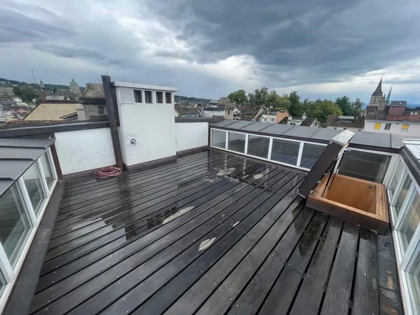 Above the rooftops of Zurich - Photo 1 of 12