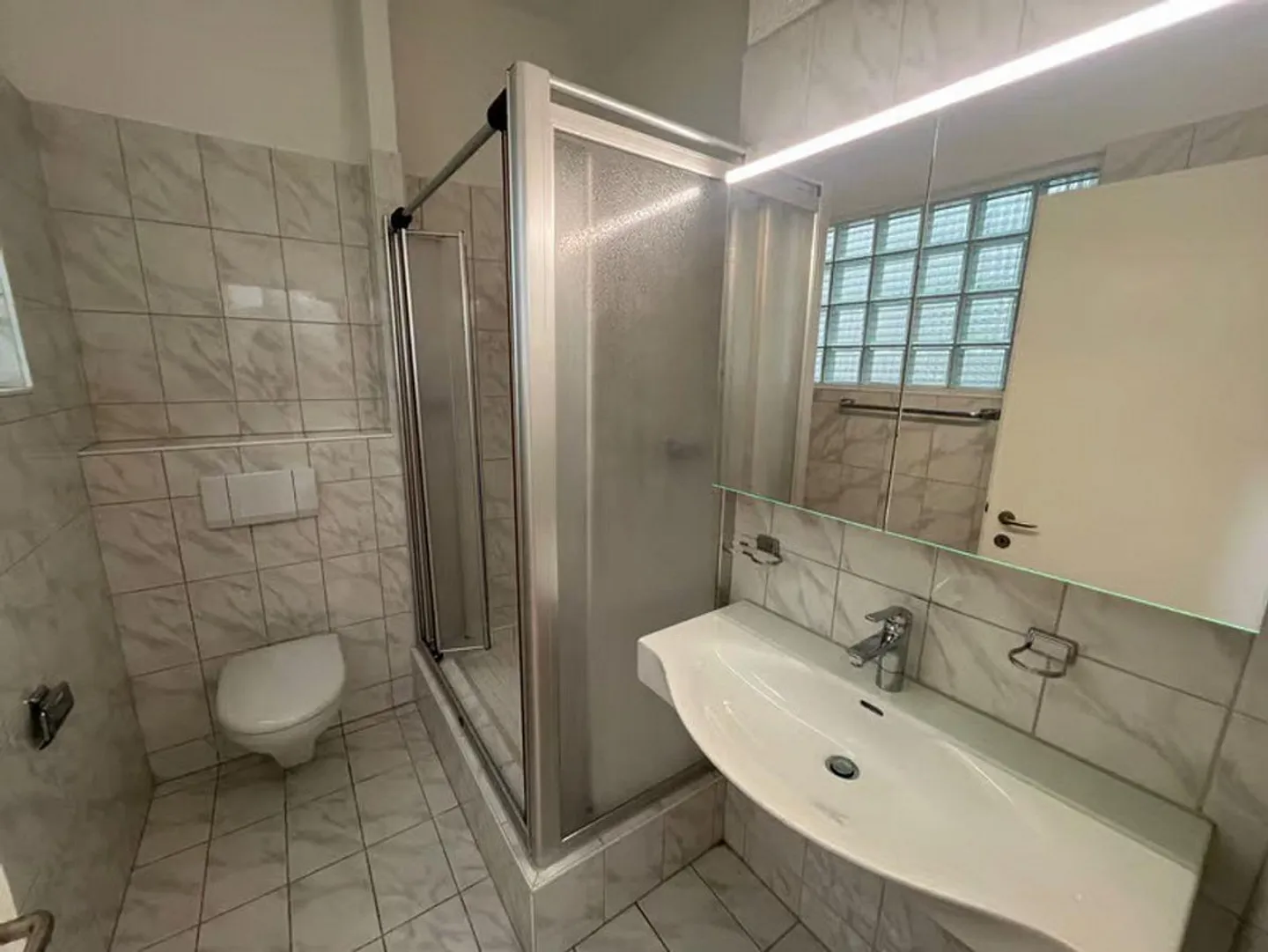 Above the rooftops of Zurich - Photo 3 of 12