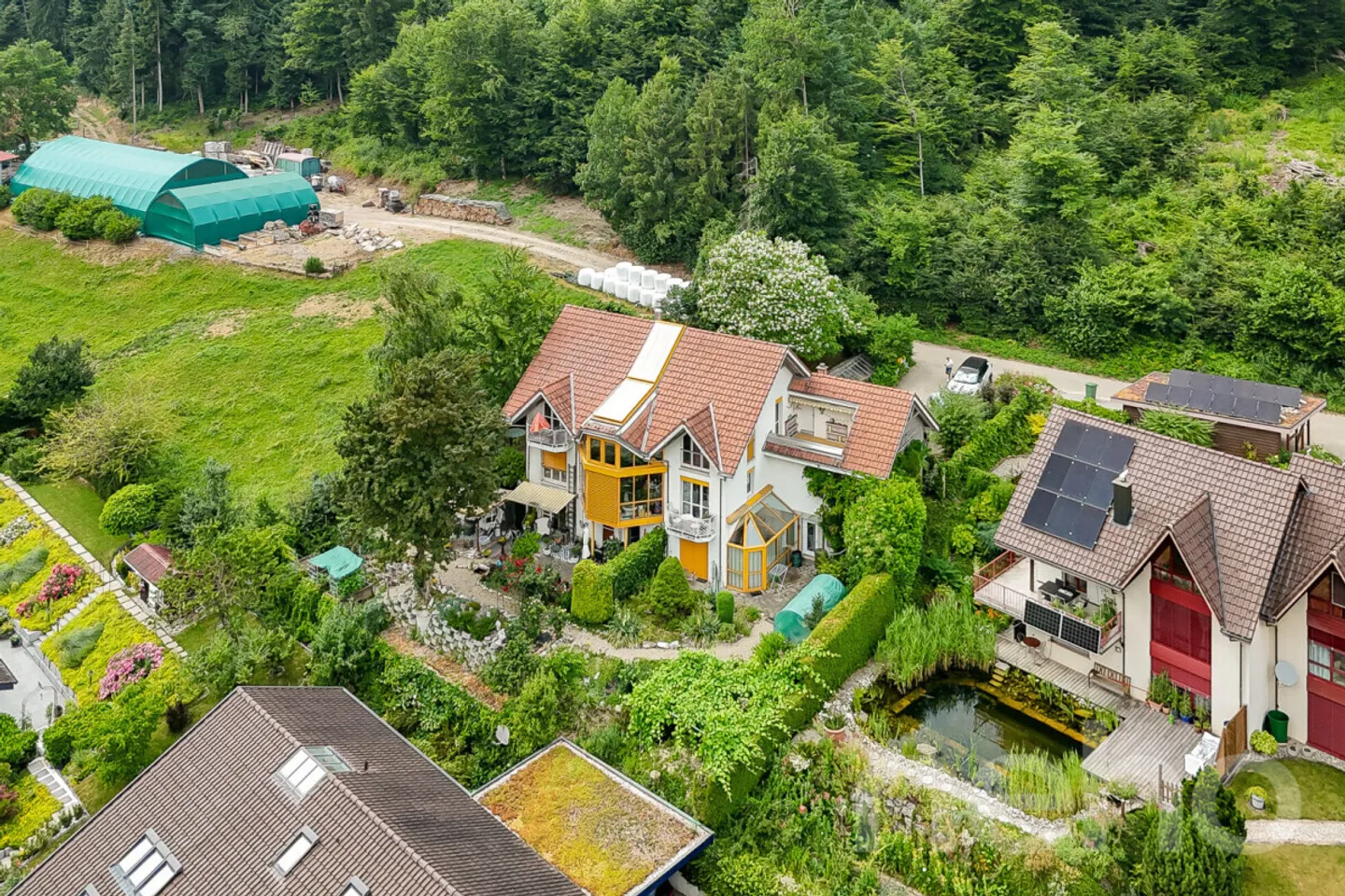 «Exklusives Mehrgenerationenhaus mit unverbaubarer Weitsicht» - Foto 3 von 13