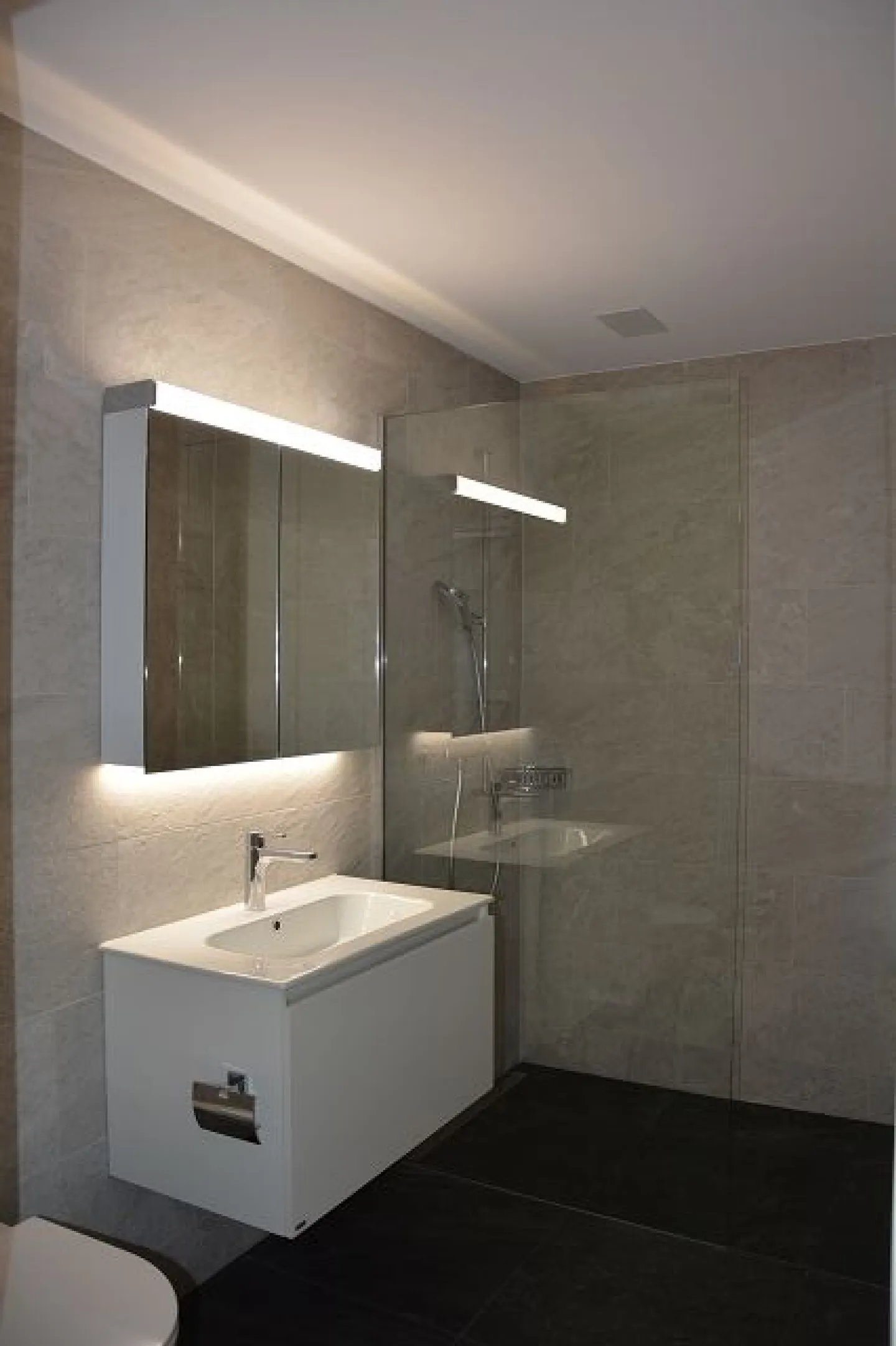 Belle appartement de 2,5 pièces au 2ème étage ! - Photo 3 sur 6