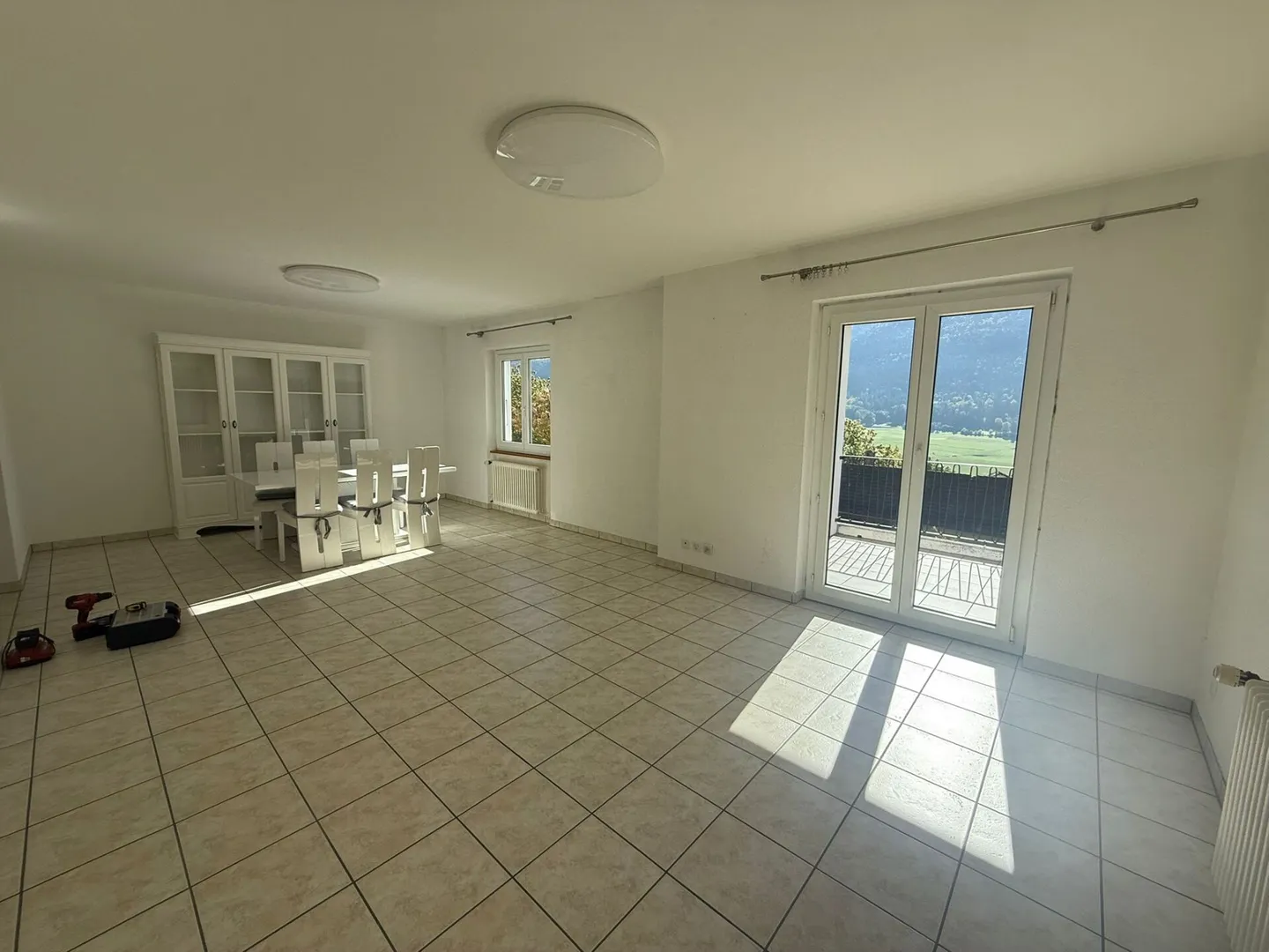 St-Imier, magnificent 4.5-room apartment on the upper ground floor with balcony - Photo 4 of 7