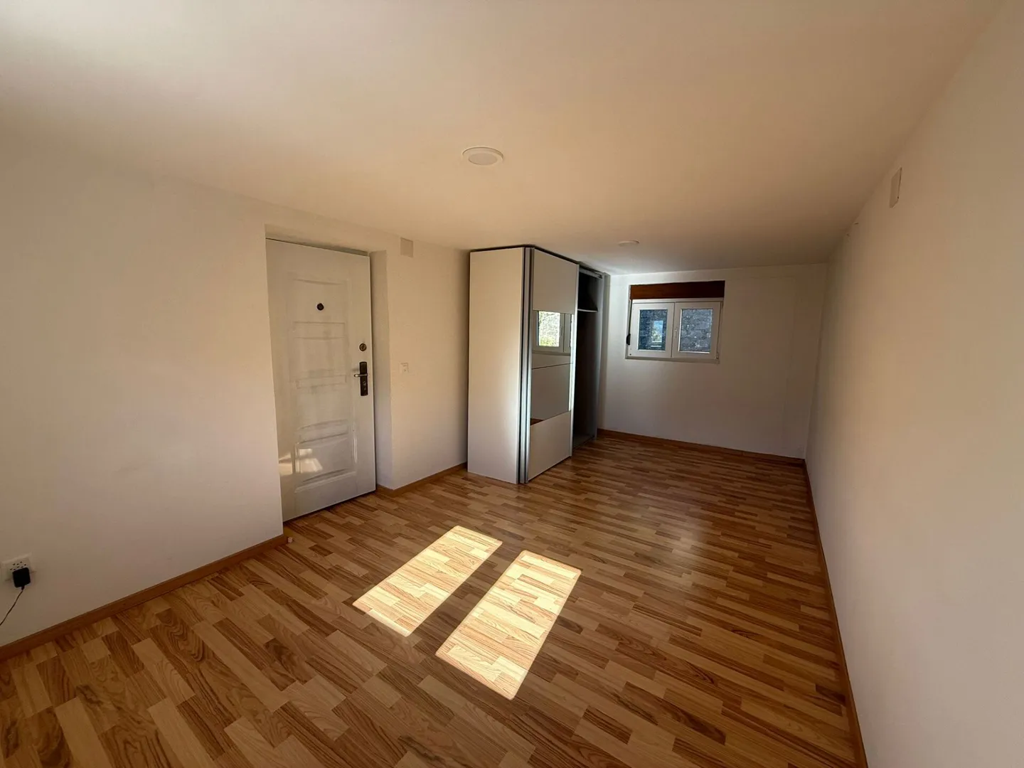 St-Imier, magnificent 4.5-room apartment on the upper ground floor with balcony - Photo 6 of 7