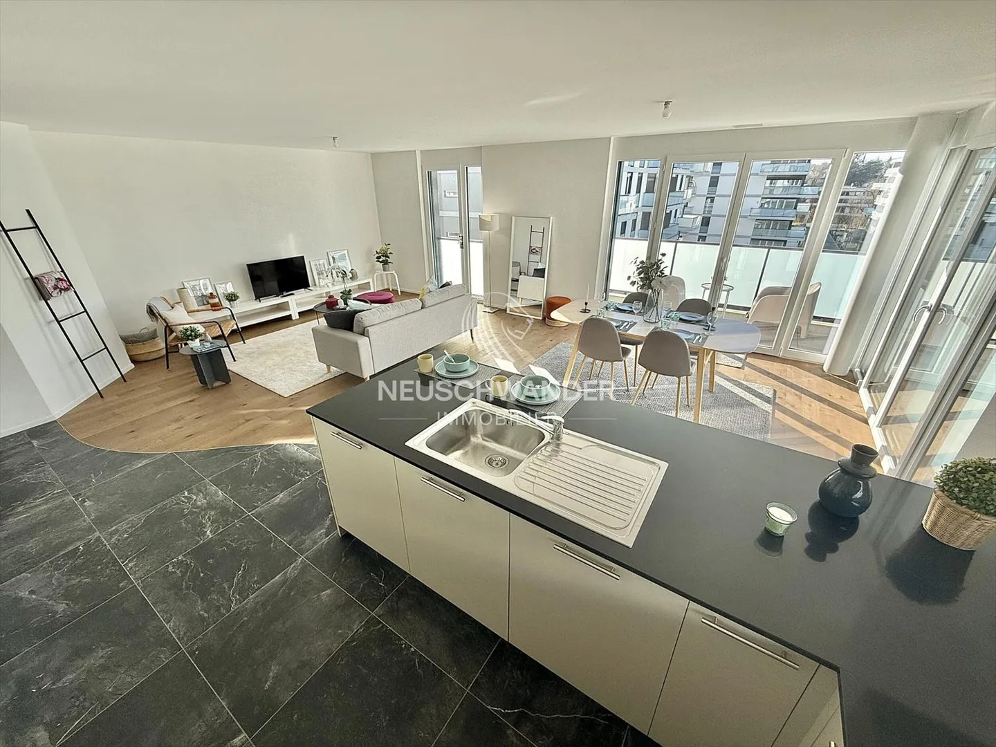 Appartamento 4.5 stanze - Foto 1 di 9