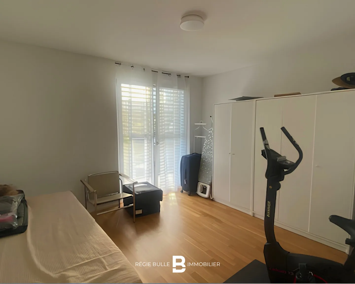 La Tour-de-Trême - Magnificent 4.5 rooms on the 3rd floor for rent - Photo 5 of 7