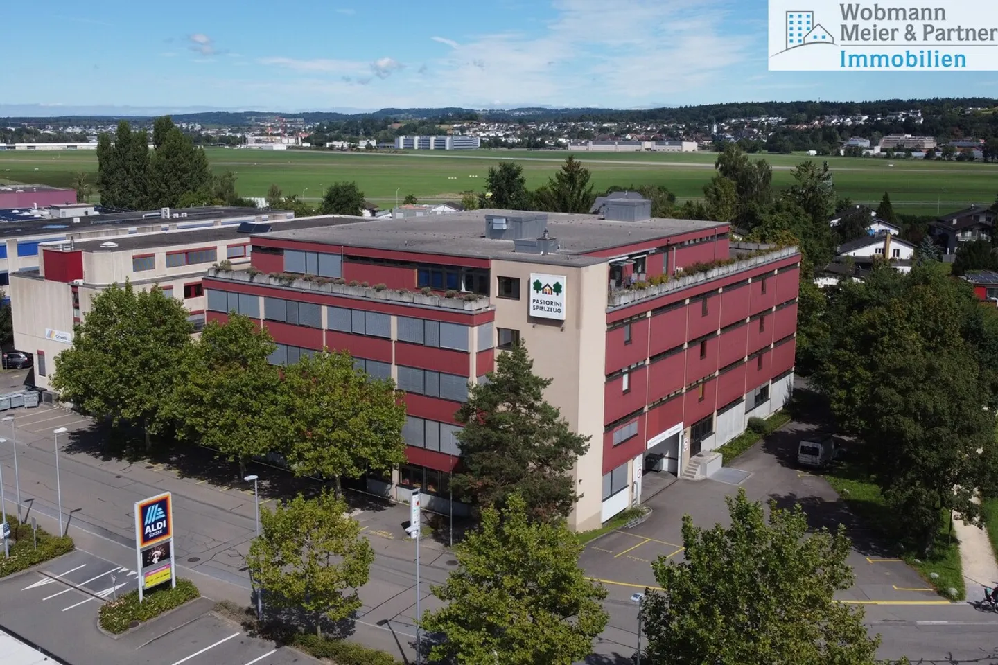 Vielseitige Gewerbeflächen in Dübendorf - Foto 1 von 14