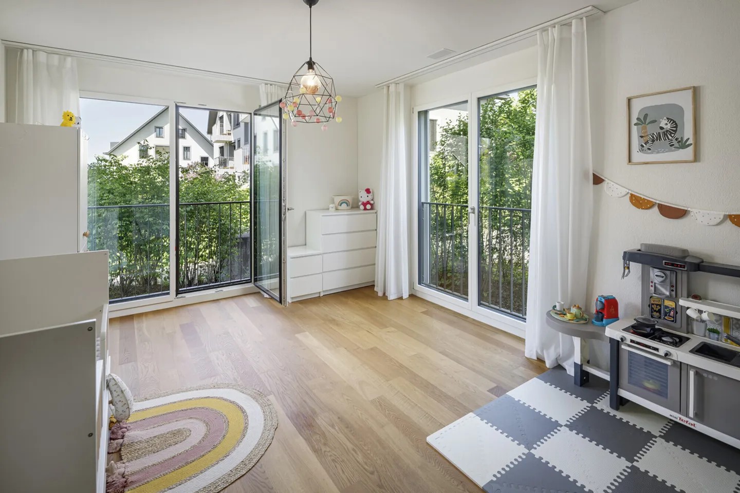 RESIDENCE FLORA - Photo 2 of 4