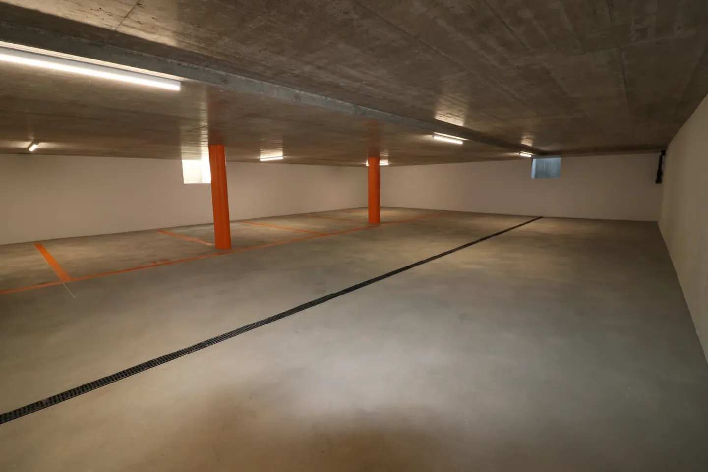 Posto auto in affitto nel garage sotterraneo - Foto 3 di 5