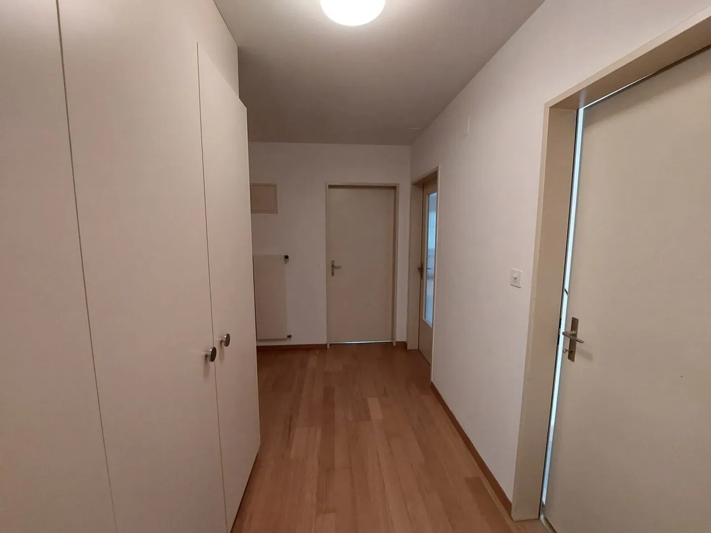 Sunny Apartment with Garden - Photo 4 of 6