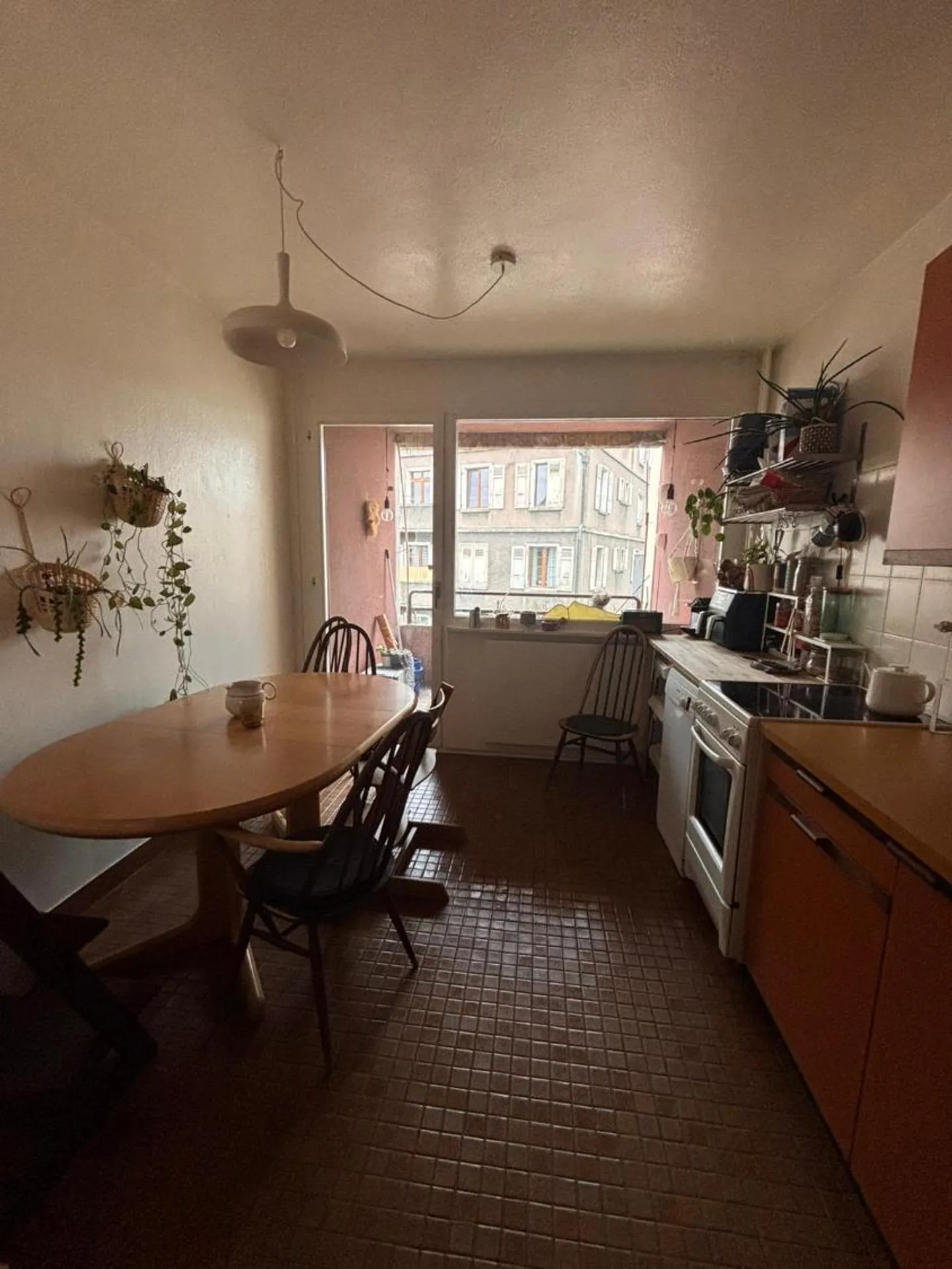 5-room apartment ideally located near the Arve - Photo 2 of 7