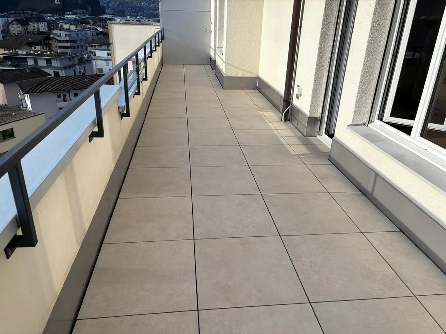 Modern sanierte 3-Zimmerwohnung mit Seesicht an ruhiger Lage - Foto 8 von 10