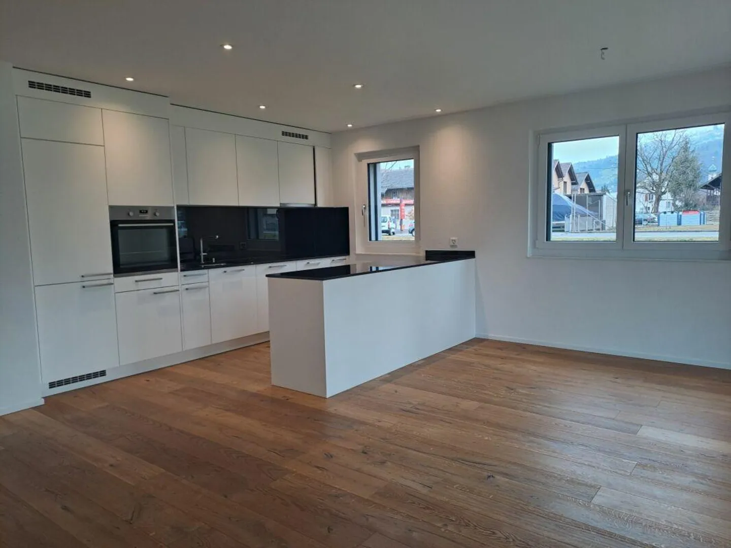 Geräumige 4.5 Zimmerwohnung - Foto 1 von 8