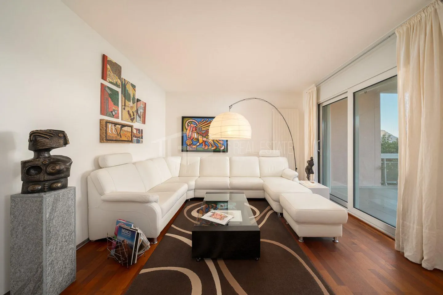 DUPLEX WITH GARDEN AND PANORAMIC VIEW OF THE LAKE - Photo 8 of 30
