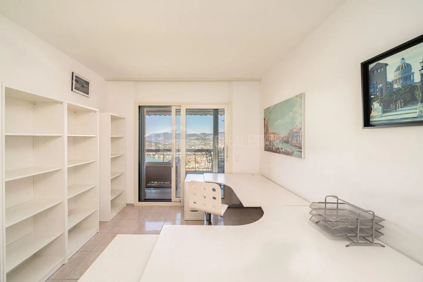 DUPLEX WITH GARDEN AND PANORAMIC VIEW OF THE LAKE - Photo 14 of 30
