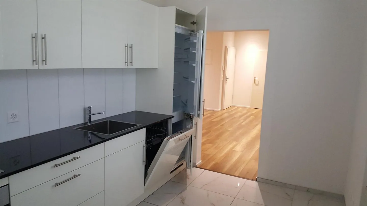 Appartement 1,5 pièces en emplacement central - Photo 2 sur 6