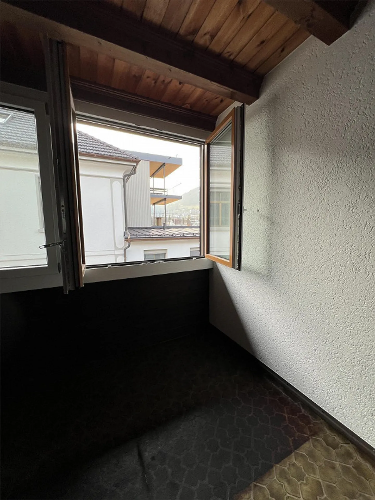 Geräumiges Familienhaus in zentraler Lage - Foto 10 von 13