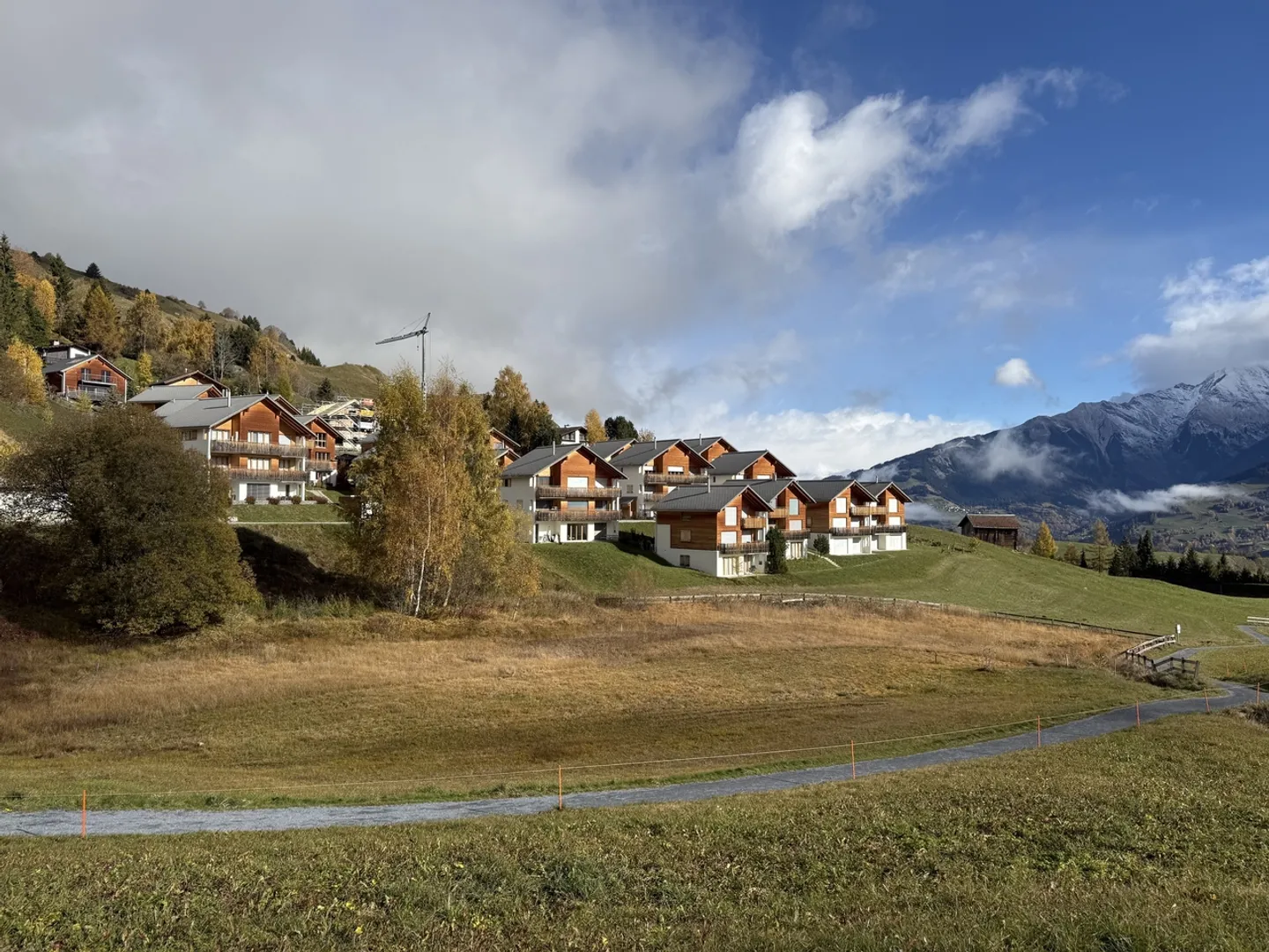 Moderno appartamento di 2,5 stanze con spaziosa terrazza giardino a Vattiz - la perfetta seconda casa nella Val Lumnezia - Foto 10 di 12