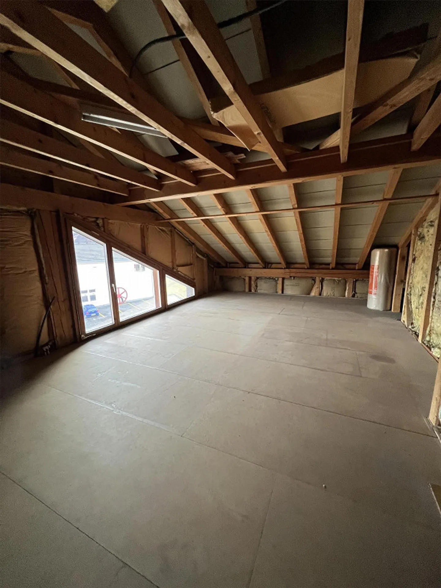 Geräumiges Familienhaus in zentraler Lage - Foto 11 von 13